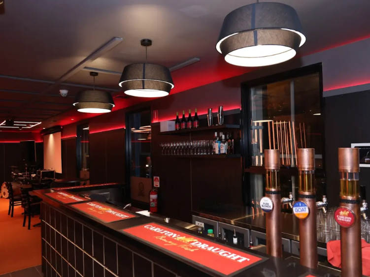 Rose of Australia slider image