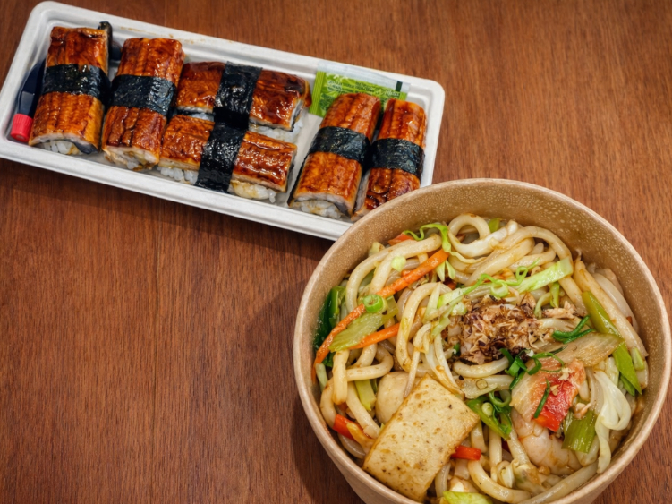 Sakura Sushi and Noodles slider image