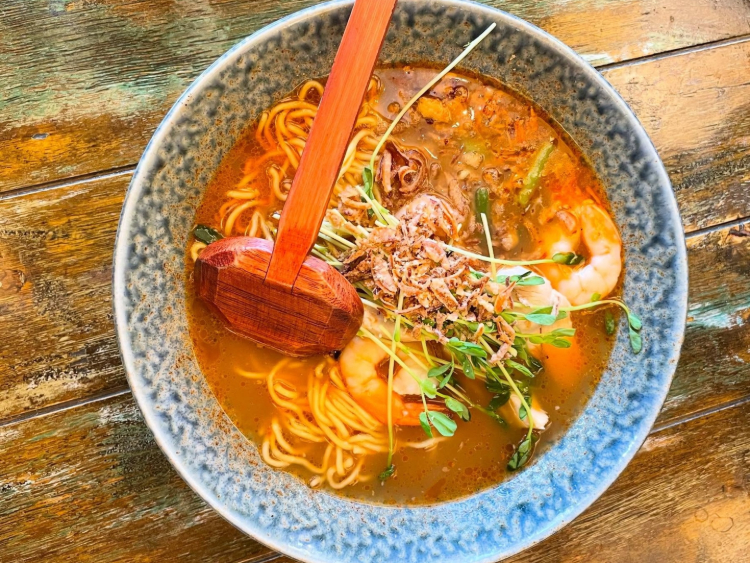 Kuroneko Ramen Noodle Bar slider image