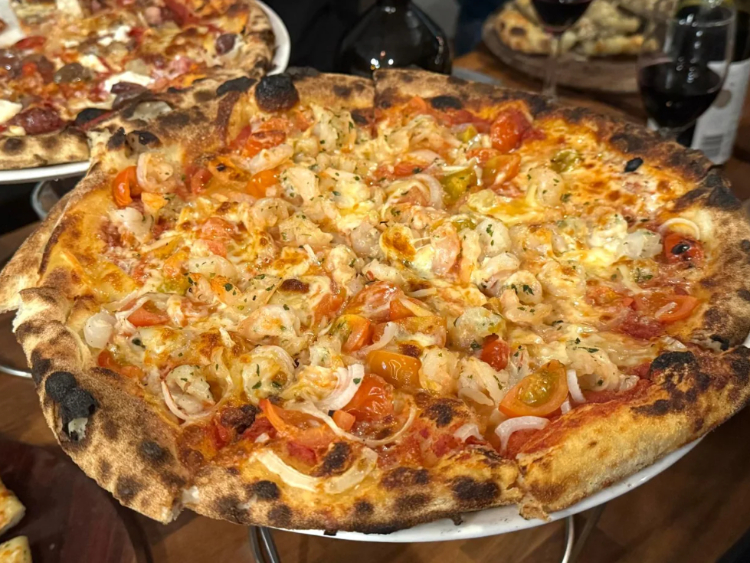 Mastro Pizza slider image