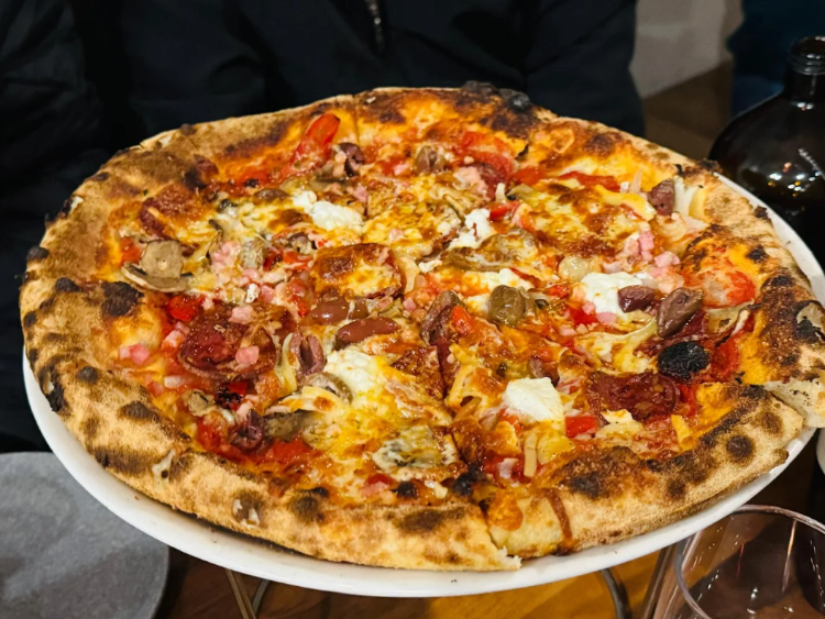 Mastro Pizza slider image