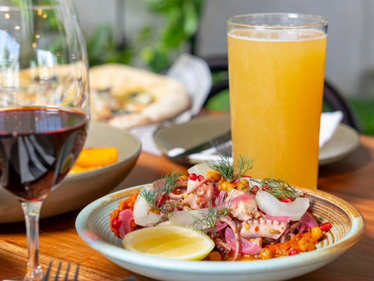 Om Nom Nom Pizza & Pasta Bar slider image