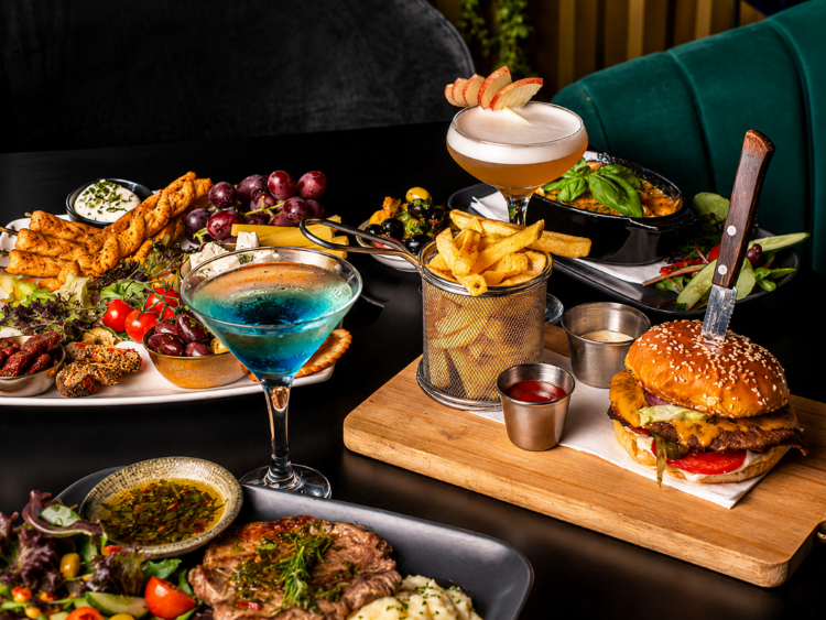 Dua Lounge - London slider image