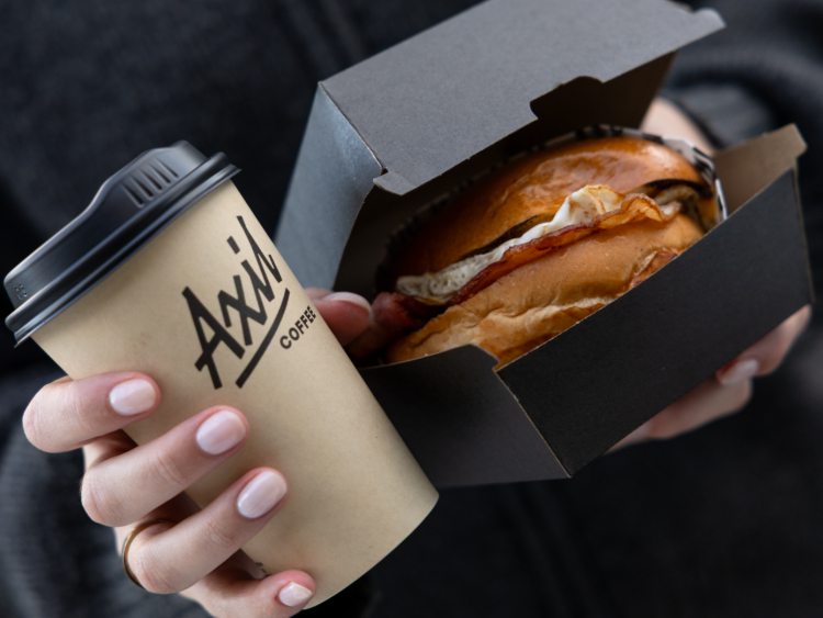 La Vallee Deli slider image