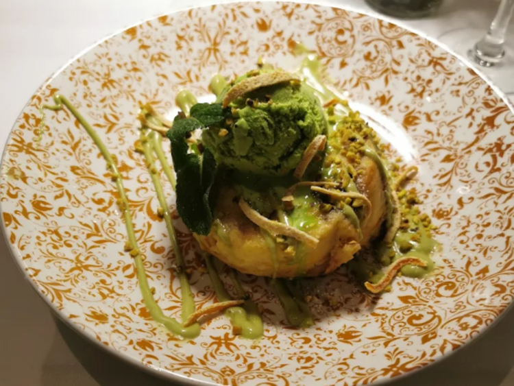 Ciullosteria slider image