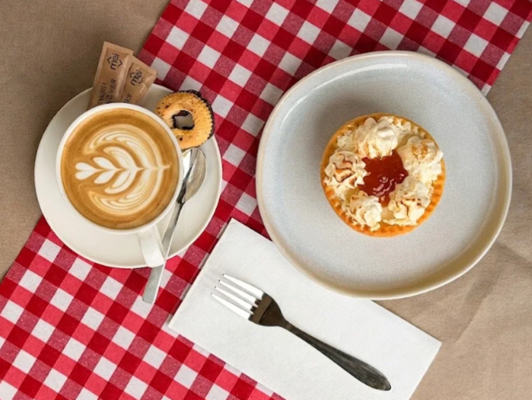 Hungaria Cafe slider image