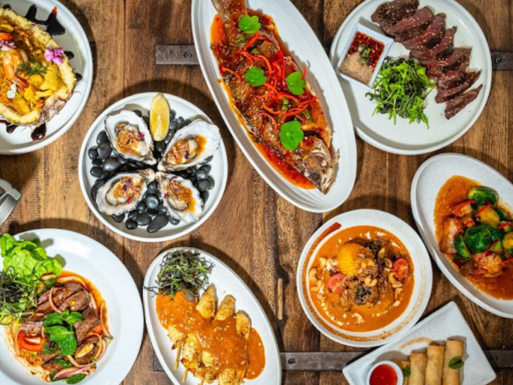 Soi Thai Cuisine & Cafe slider image