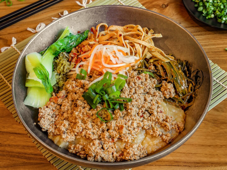 Lucky Canteen slider image