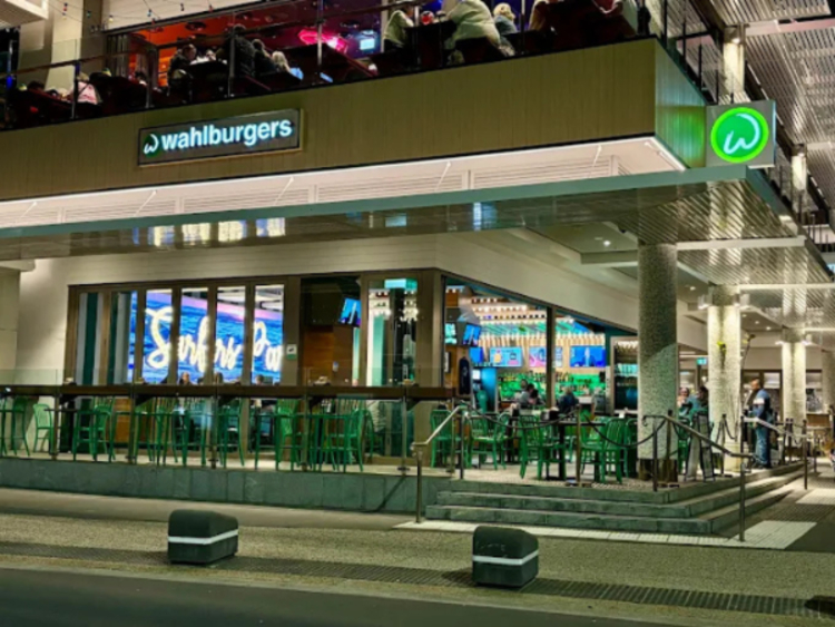 Wahlburgers - Surfers Paradise slider image