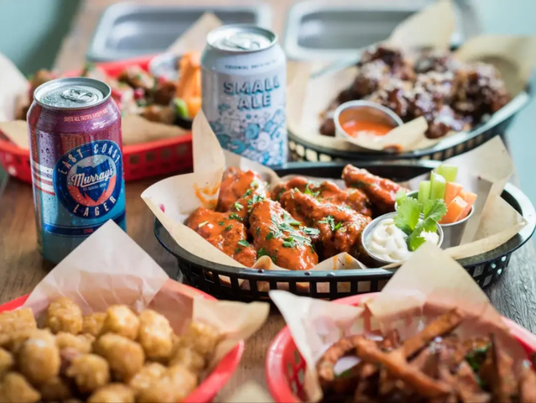 Wings and Tins - Dee Why slider image