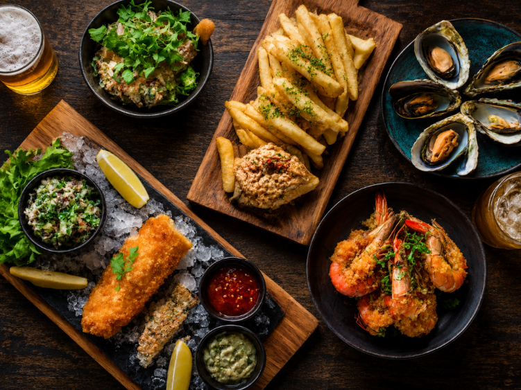 Wyndham Hot Fish & Oyster Bar slider image