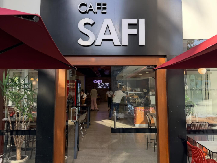 Cafe Safi slider image