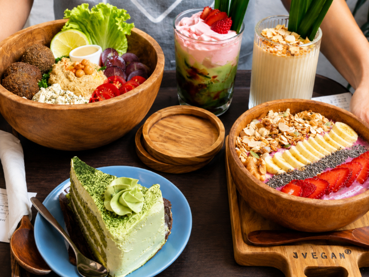 Eat with Kim slider image
