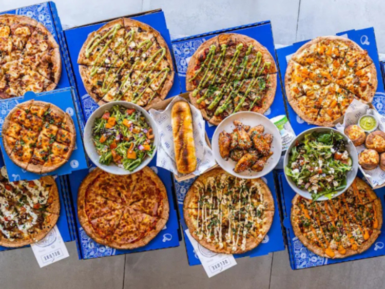 Deluxe Gourmet Pizza - Cronulla slider image