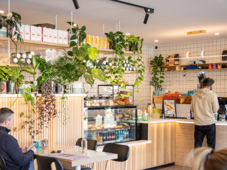 Station Mingle Cafe slider image