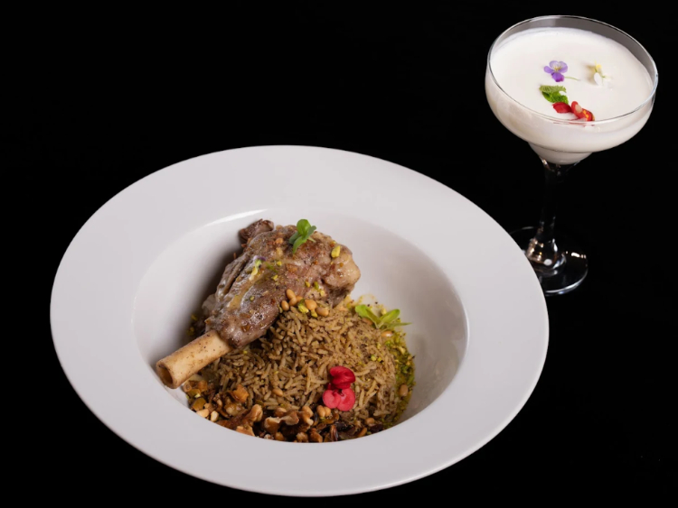 The Crown Cuisine slider image