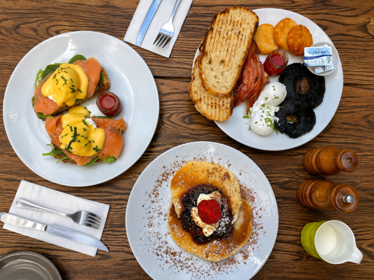 Two Good Eggs Cafe slider image