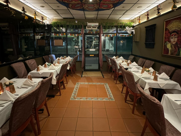 Khushi Montys Restaurant slider image