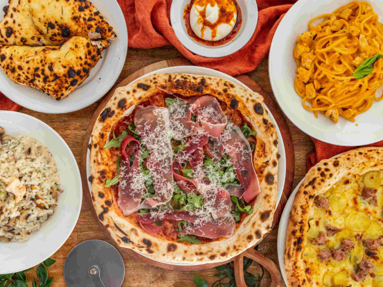 Angelo's Crush Italian Pizzeria slider image