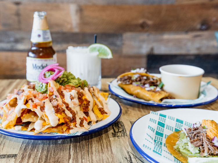 Street Taco Bar & Taqueria - Paradise Point  slider image