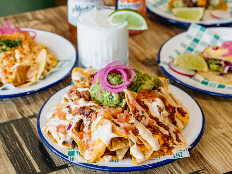 Street Taco Bar & Taqueria - Paradise Point  slider image