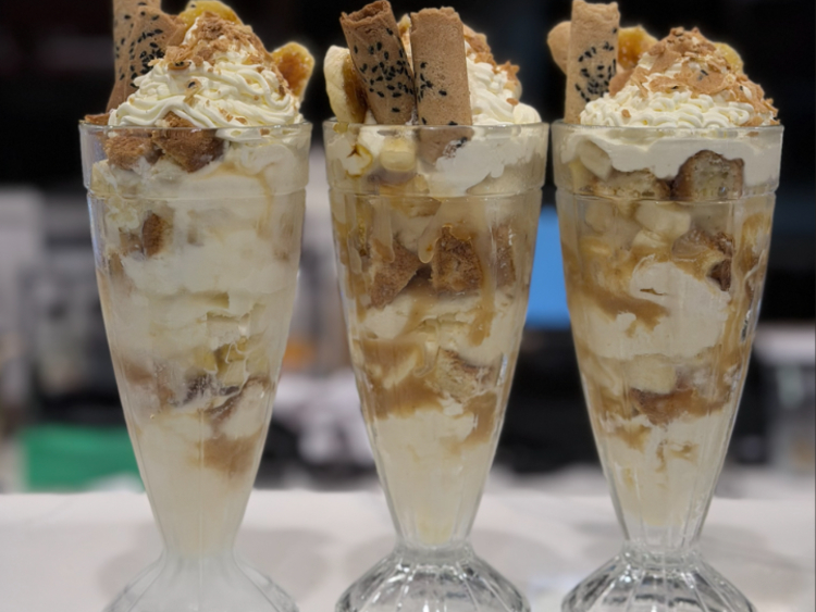 Lady Anna Dessert Bar slider image