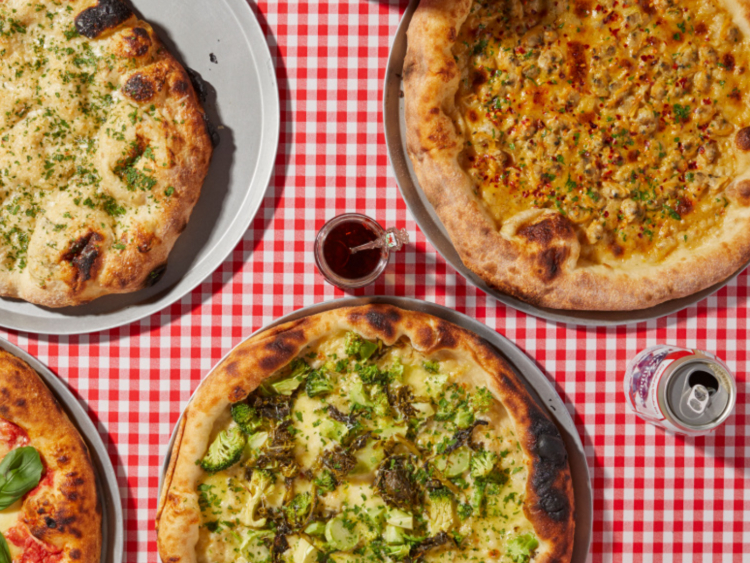 Ollie's Pizza Parlour slider image