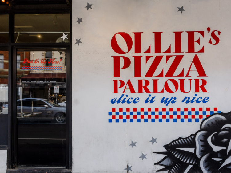 Ollie's Pizza Parlour slider image