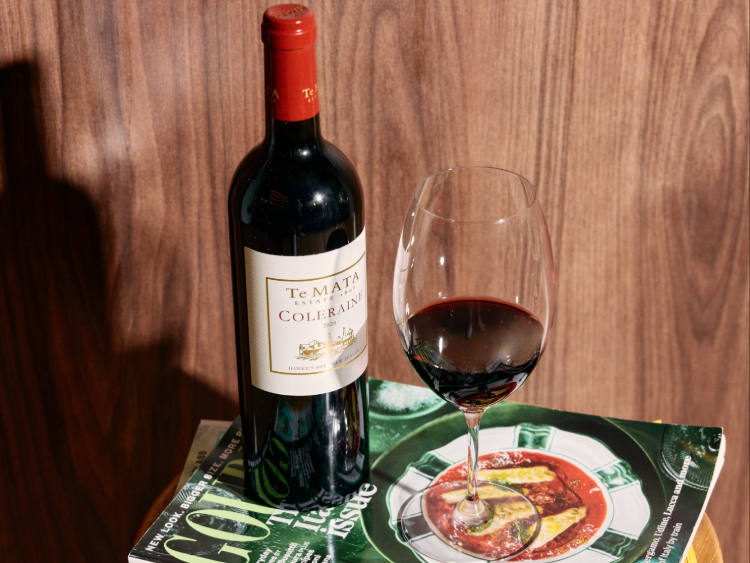 Stickybeak Wine Bar slider image