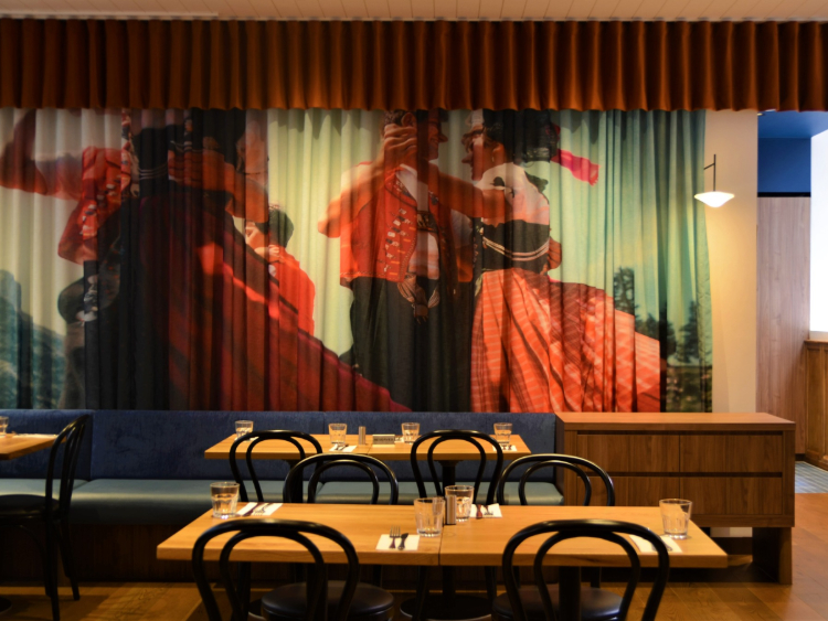 Edelwyss Bistro & Bar slider image