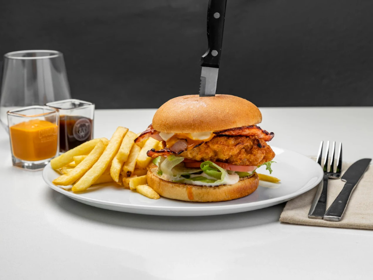The Boathouse Tavern slider image