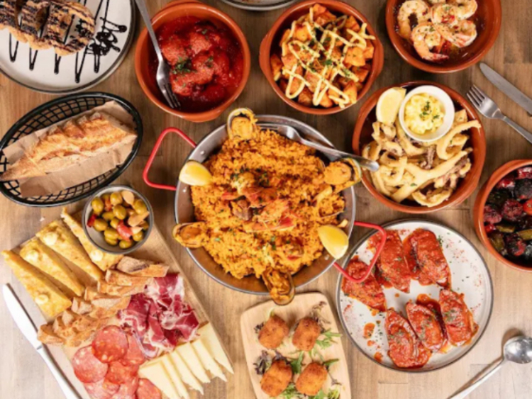 Manolo's Tapas Bar slider image