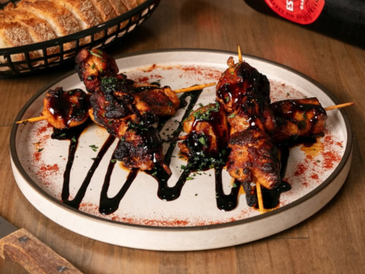 Manolo's Tapas Bar slider image