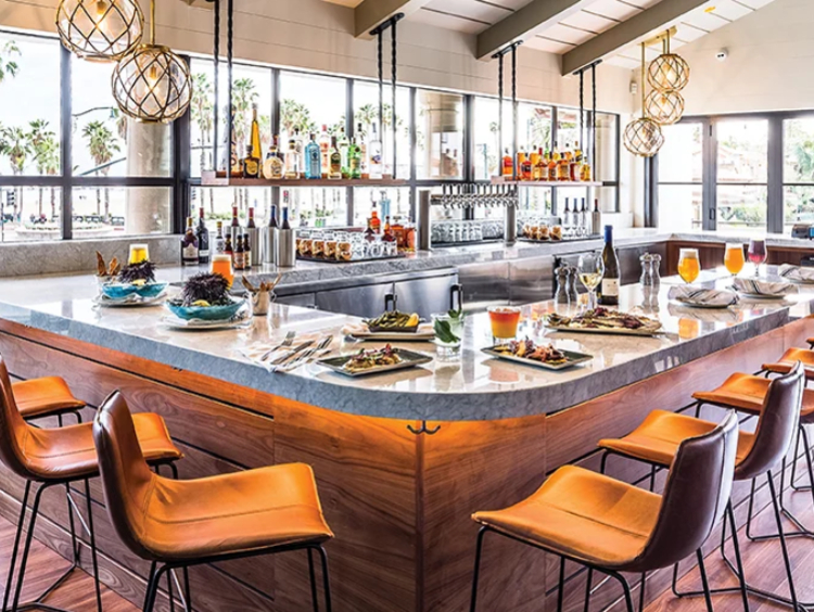 Bluewater Bar and Grill - Hope Island slider image