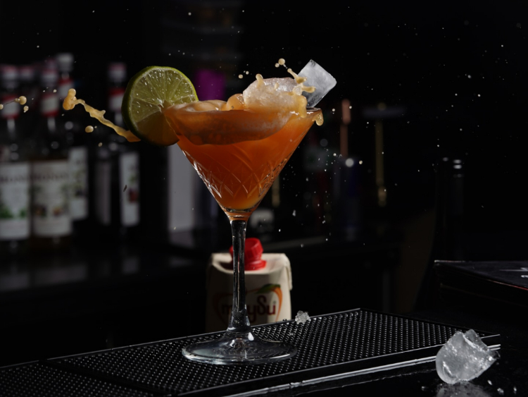 Duos Lounge slider image