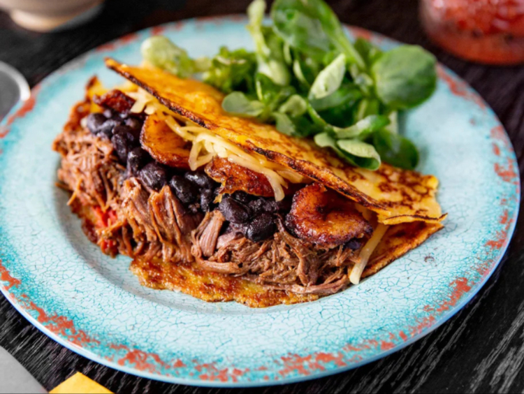 Arepa & Co - Elephant Park slider image