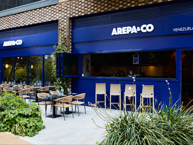 Arepa & Co - Elephant Park slider image