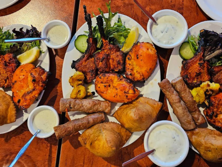 Tandoor & Curry House slider image