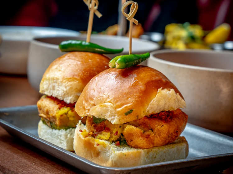 The Knight of Notting Hill slider image