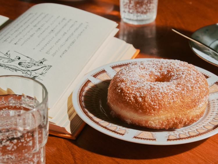 Le Bajo Milkbar slider image