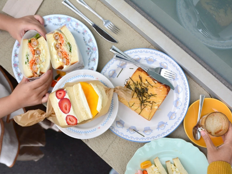 Le Bajo Milkbar slider image