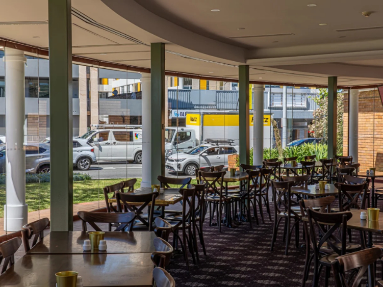 Bull and Bush Hotel slider image