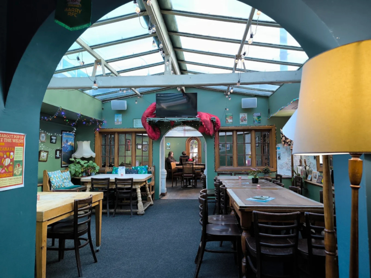The Welsh Dragon Bar slider image
