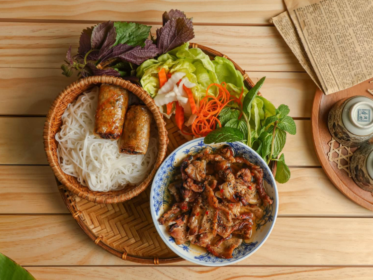 Bong's Cafe and Restaurant slider image