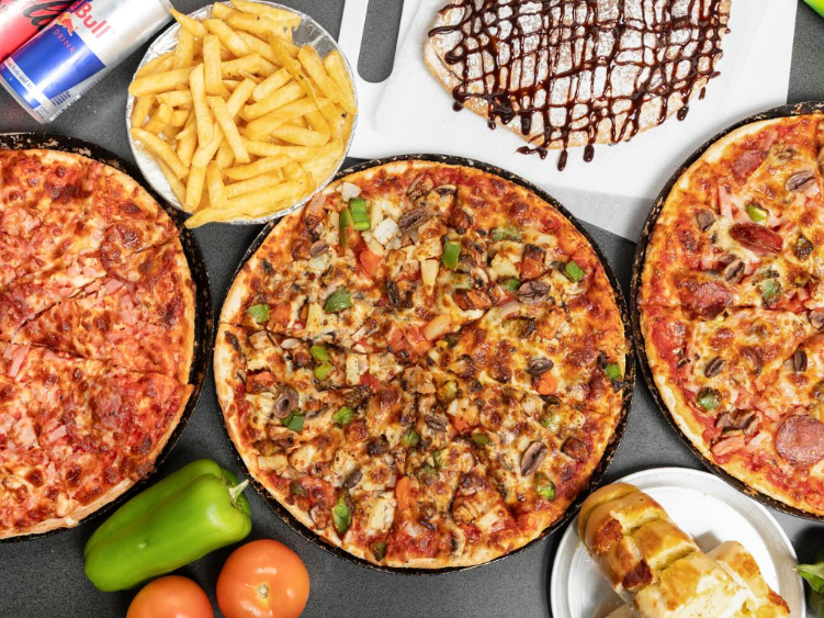 Semaphore Pizzeria slider image