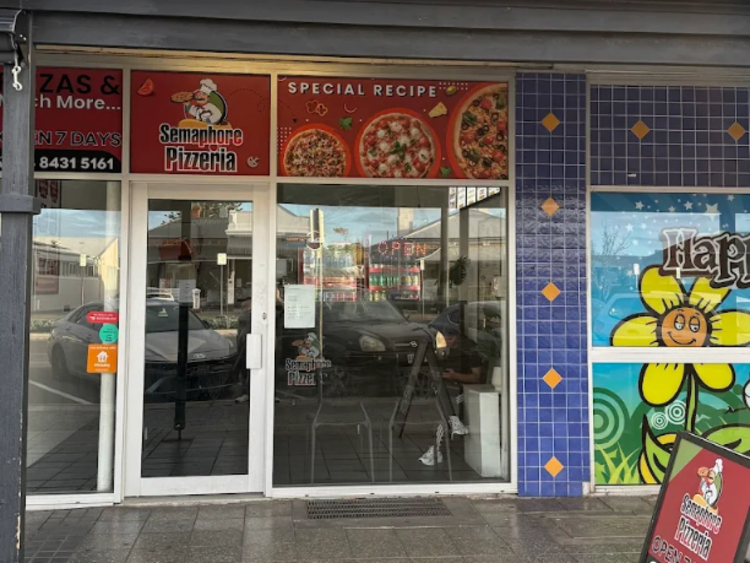 Semaphore Pizzeria slider image