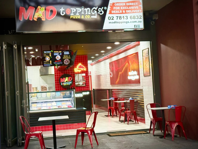 Mad Toppings - Westmead slider image