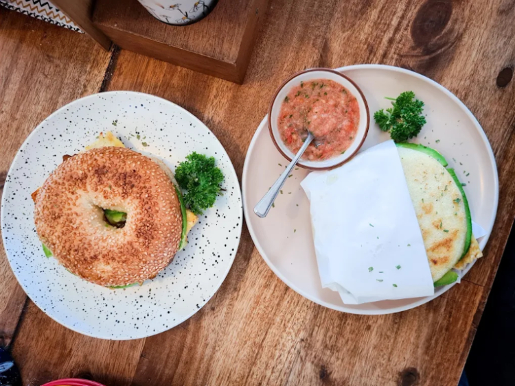 KOM Coffee slider image