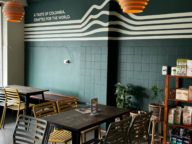 KOM Coffee slider image