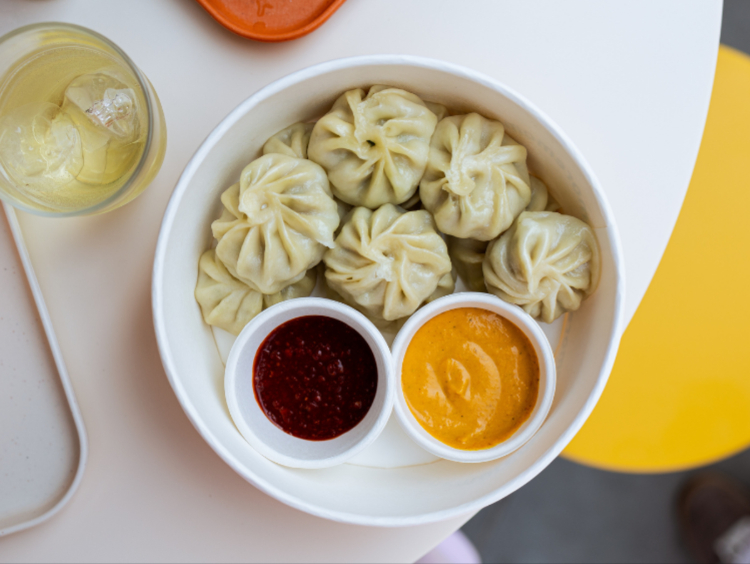 Eat Momo slider image